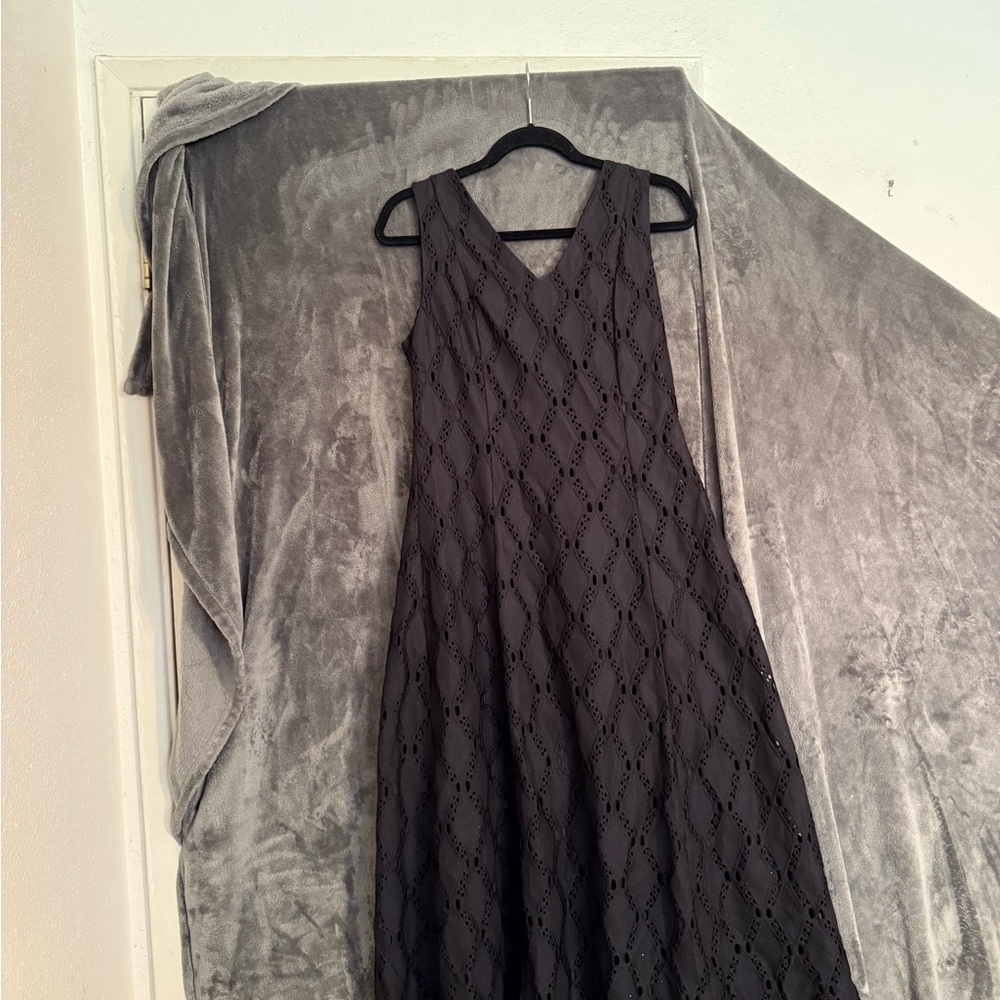 T Tahari Black Textured Maxi Dress